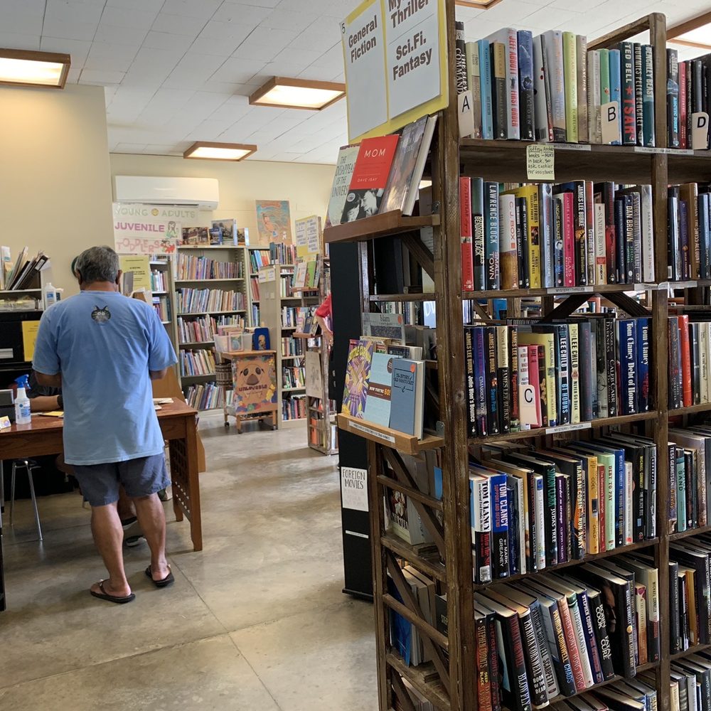 Hawaii Kai Community Bookstore - Interior - Bookstores Near Me - Honolulu, Hawaii Hawaii Kai Community Bookstore - Interior - Bookstores Near Me - Honolulu, Hawaii