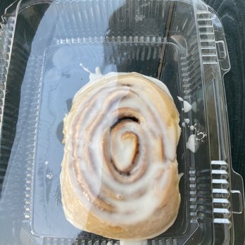 Lamberts Cafe - Cinnamon roll - probably 5" by 8" - American Near Me - Sikeston, Missouri Lamberts Cafe - Cinnamon roll - probably 5" by 8" - American Near Me - Sikeston, Missouri