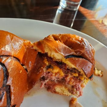 OAK at The Glen - Oak branded burger - Bars Near Me - Glenview, Illinois OAK at The Glen - Oak branded burger - Bars Near Me - Glenview, Illinois