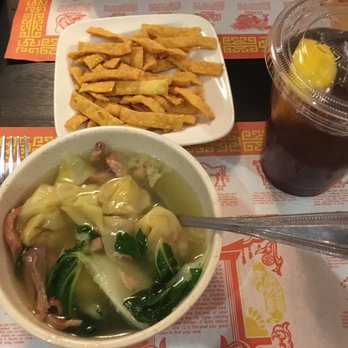 New Moon - Wonderful wonton soup! "Homemade" ice tea has a bright lemony kick! - Chinese Near Me - New York, New York