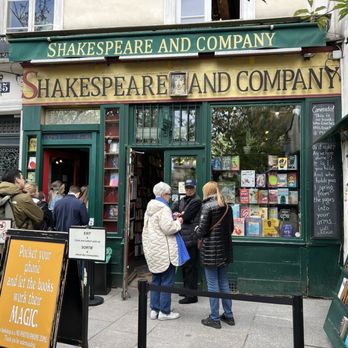 Shakespeare and Company - Bookstores Near Me - Paris, 75 Shakespeare and Company - Bookstores Near Me - Paris, 75