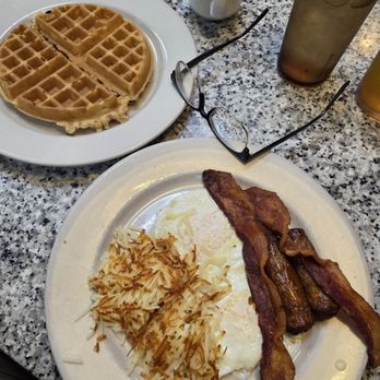 Tony's Family Restaurant - The country breakfast - New American Near Me - Sealy, Texas Tony's Family Restaurant - The country breakfast - New American Near Me - Sealy, Texas