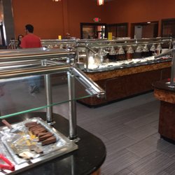 Golden Chopsticks - View of the buffet.
