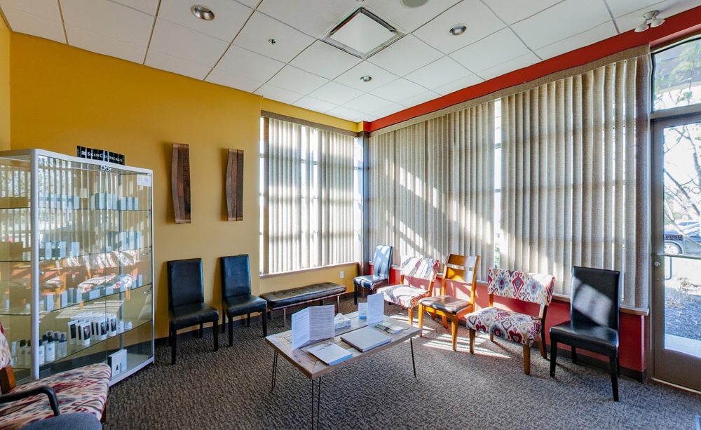 FOREFRONT DERMATOLOGY OAK CREEK, WI Updated September 2024 11