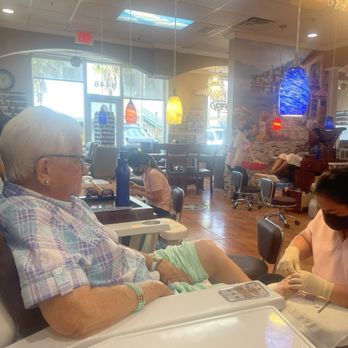 Crystal Nail - Nail Salons Near Me - Saint Petersburg, Florida