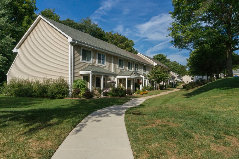 STEWARTOWN HOMES APARTMENTS Updated July 2024 9310 Merust Ln