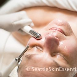 Seattle Skin Essentials - #Microcurrent #Electricfacial #LiftandFirm