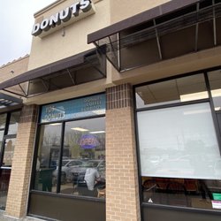 Yos Donuts - Yos Donuts Storefront