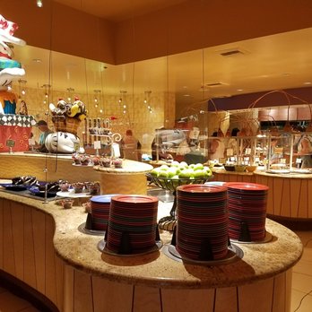 Goofy's Kitchen - The buffet - American Near Me - Anaheim, California