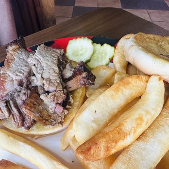 Smok'n Jo's BBQ - Brisket sandwich - Barbeque Near Me - Sidney, Ohio