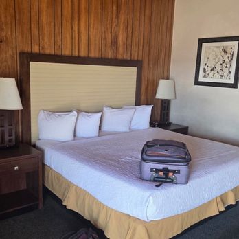 Prairie Inn - Room - Hotels Near Me - Evanston, Wyoming Prairie Inn - Room - Hotels Near Me - Evanston, Wyoming