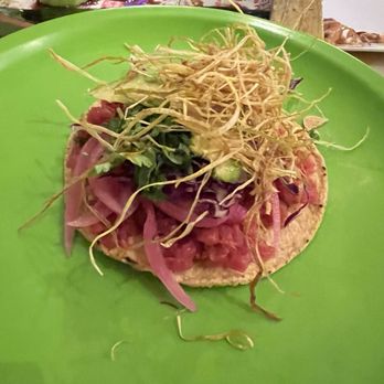 Los Aguachiles - Tostada de atun fresco - Seafood Near Me - Tulum, ROO Los Aguachiles - Tostada de atun fresco - Seafood Near Me - Tulum, ROO