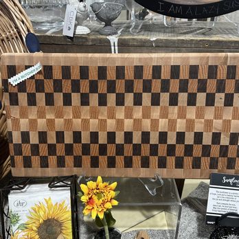Garlic & Oil - a checkered cutting board with sunflowers - Specialty Food Near Me - Sparta, New Jersey Garlic & Oil - a checkered cutting board with sunflowers - Specialty Food Near Me - Sparta, New Jersey