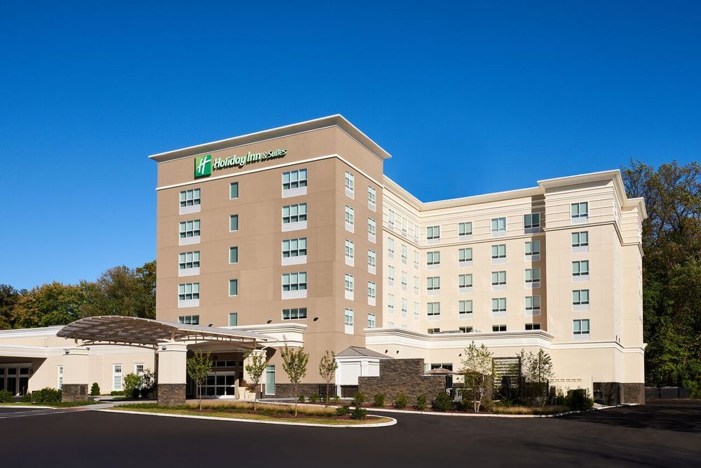 HOLIDAY INN & SUITES PHILADELPHIA W DREXEL HILL 53 Photos & 11