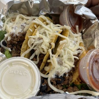 Dario's Restaurant - Beef Hardshell Tacos (3) - Mexican Near Me - Newark, New Jersey