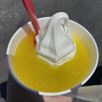 Avon Dairy Treat - Pina Colada slushie float - Ice Cream & Frozen Yogurt Near Me - Avon, Ohio
