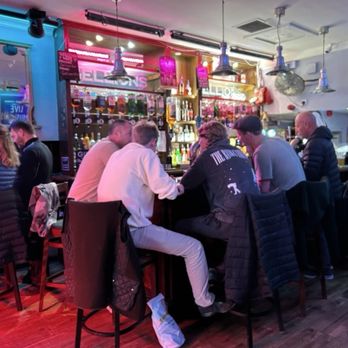 Gellions Bar - Hotels Near Me - Inverness, HLD Gellions Bar - Hotels Near Me - Inverness, HLD