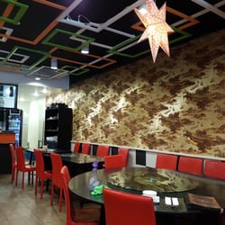 Bashuge Traditional Szechuan Restaurant - Inside seating