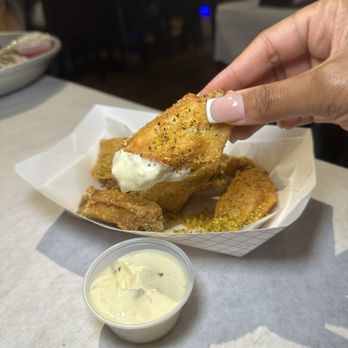 Rock & Toss Crab House - Seafood Near Me - Bowie, Maryland