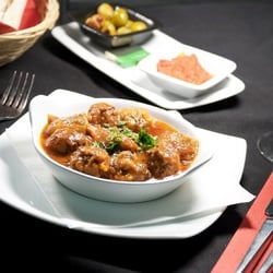 EFE's Restaurant & Tavern - Taken from official website