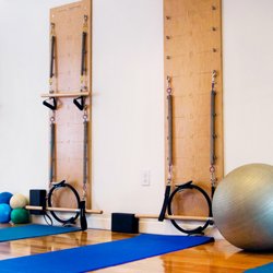 Lula Body - Pilates springboards.