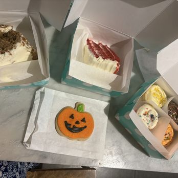 SusieCakes - Carrot Cake, Southern Red Velvet Cake, 4 Box Cupcake Assortment, Halloween Frosted Sugar Cookie - Bakeries Near Me - Long Beach, California SusieCakes - Carrot Cake, Southern Red Velvet Cake, 4 Box Cupcake Assortment, Halloween Frosted Sugar Cookie - Bakeries Near Me - Long Beach, California