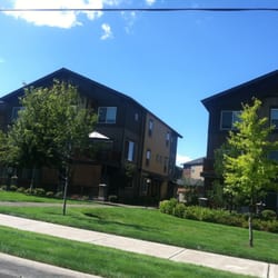Creekview Crossing by Avenue 5