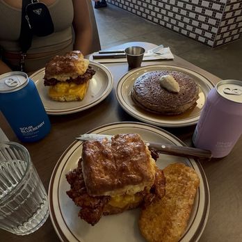Kinfolk - Chicken biscuits, hash brown, griddle cakes - Coffee & Tea Near Me - Memphis, Tennessee