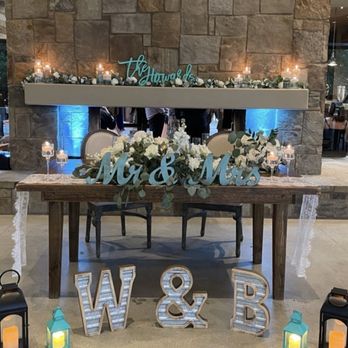 Soiree Floral Design - Sweetheart table - Wedding Planning Near Me - Murrieta, California Soiree Floral Design - Sweetheart table - Wedding Planning Near Me - Murrieta, California