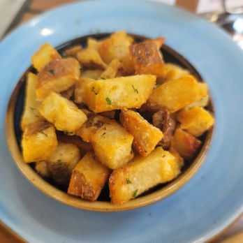 Magnolia House - Home Fries - Cocktail Bars Near Me - Pasadena, California Magnolia House - Home Fries - Cocktail Bars Near Me - Pasadena, California