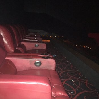 AMC Arrowhead 14 - Cinema Near Me - Glendale, Arizona