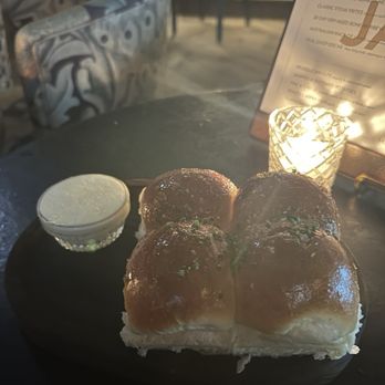 Maple & Ash - Bread to die for! - Steakhouses Near Me - Chicago, Illinois