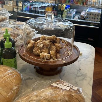 Fox's Finest - Gooey butter cake samples - Butcher Near Me - Saint Louis, Missouri