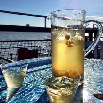 Frying Pan NYC - White Sangria - Bars Near Me - New York, New York
