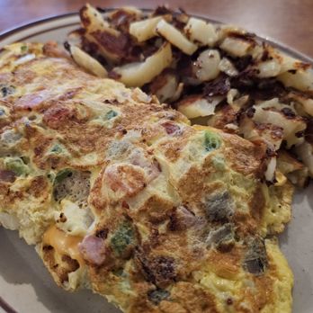 Crossroads Cafe - The Garbage Omelette: funny name, but tasted great, and was huge for a very reasonable price! - American Near Me - Marshall, Illinois Crossroads Cafe - The Garbage Omelette: funny name, but tasted great, and was huge for a very reasonable price! - American Near Me - Marshall, Illinois