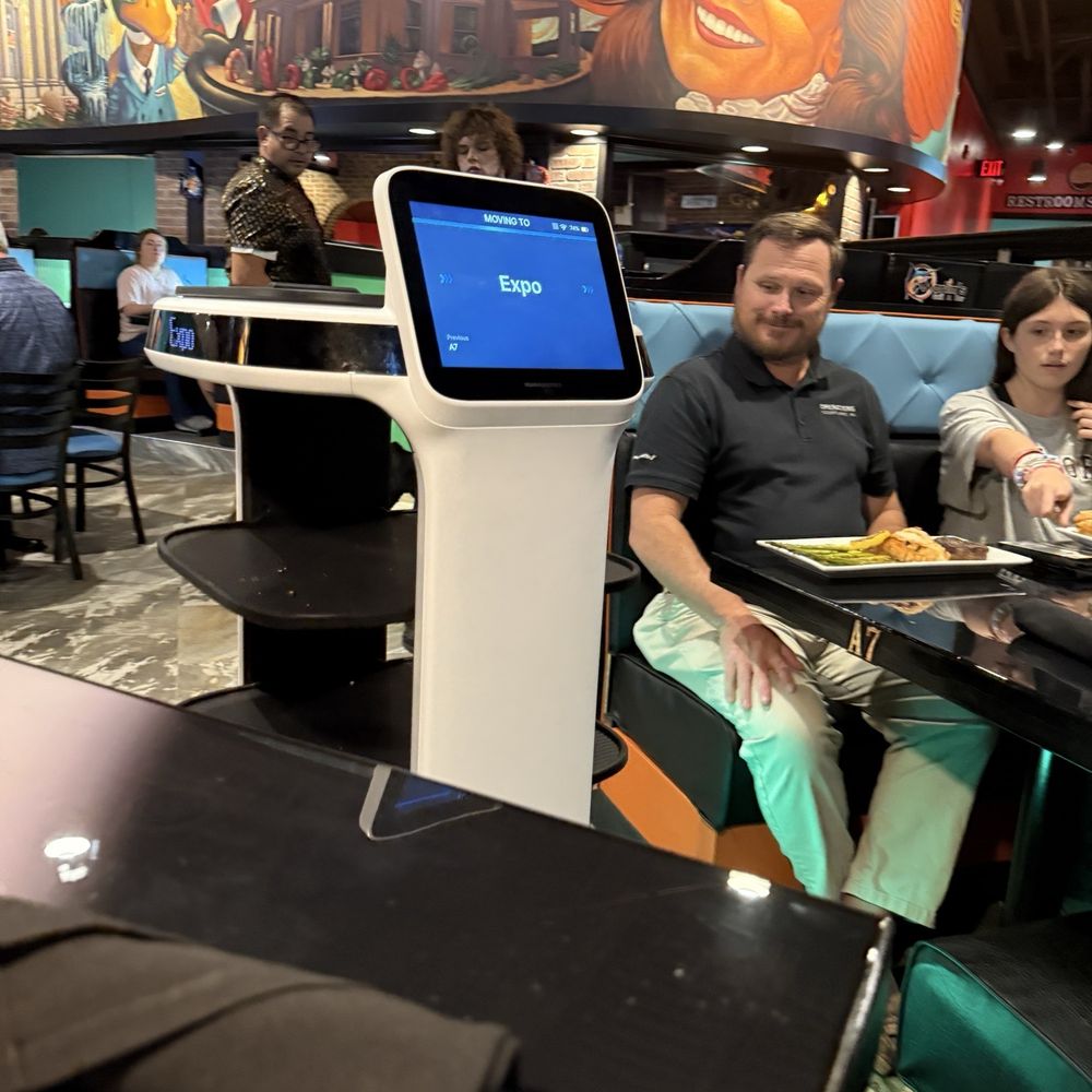 Marlin's Grill & Bar - Food service by robot - Barbeque Near Me - Decatur, Alabama