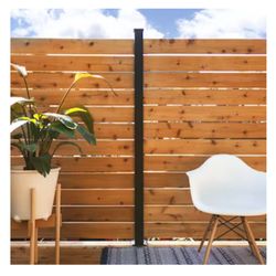 X signature - Privacy wall installation
