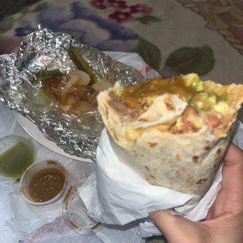 Tacos El Jerry - Soooooo yummy - Food Trucks Near Me - Watsonville, California Tacos El Jerry - Soooooo yummy - Food Trucks Near Me - Watsonville, California