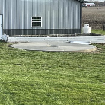 Silvers Concrete and Paving - Firepit pad - Masonry/Concrete Near Me - Indianapolis, Indiana