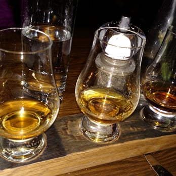 Howies - Flight of Whiskey #2 - Scottish Near Me - Edinburgh, EDH Howies - Flight of Whiskey #2 - Scottish Near Me - Edinburgh, EDH