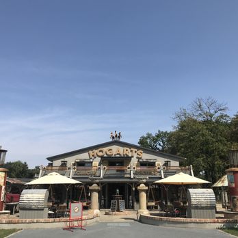 Hogarts Circus Caffee - Cafes Near Me - Hoppegarten, BB