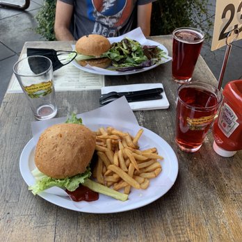 Burgers and Brew - Delicious brews! - Bars Near Me - Chico, California Burgers and Brew - Delicious brews! - Bars Near Me - Chico, California