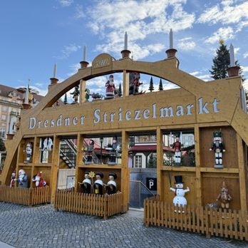 Striezelmarkt Dresden - [2024] - Christmas Markets Near Me - Dresden, SN