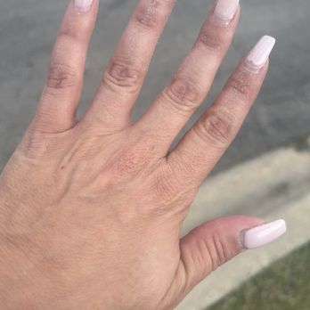 Be U Nail Bar - Wouldn't even take off all the polish. - Nail Salons Near Me - West Chicago, Illinois