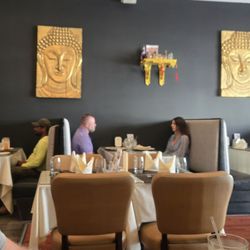 Moon River Thai - Interior seating
