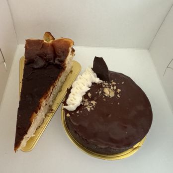 The Apron & Whisk - Cupcakes Near Me - Union City, California The Apron & Whisk - Cupcakes Near Me - Union City, California