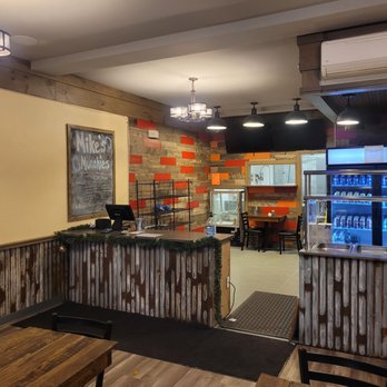 Mikes Munchies & Empanadas - Front Desk - Empanadas Near Me - Manchester, Connecticut