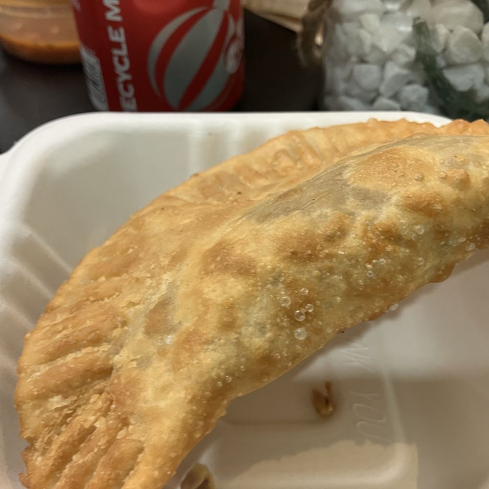 Plato Bueno - Beef pastelillos - Dominican Near Me - Glassboro, New Jersey