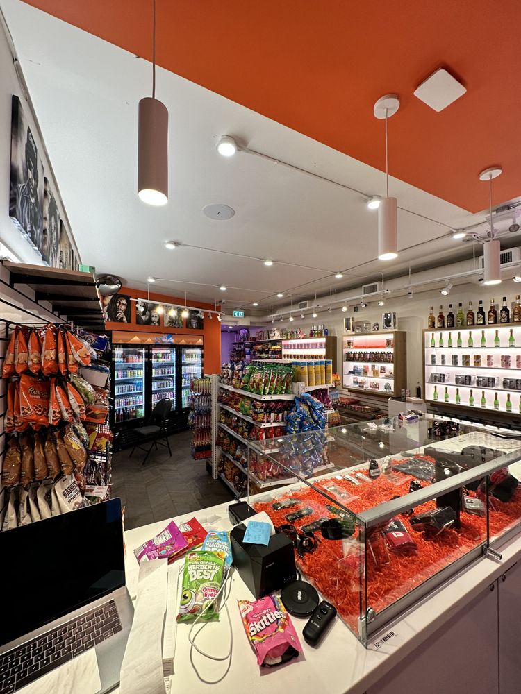 24HR SNACKS Updated August 2024 553 Bernard Avenue, Kelowna