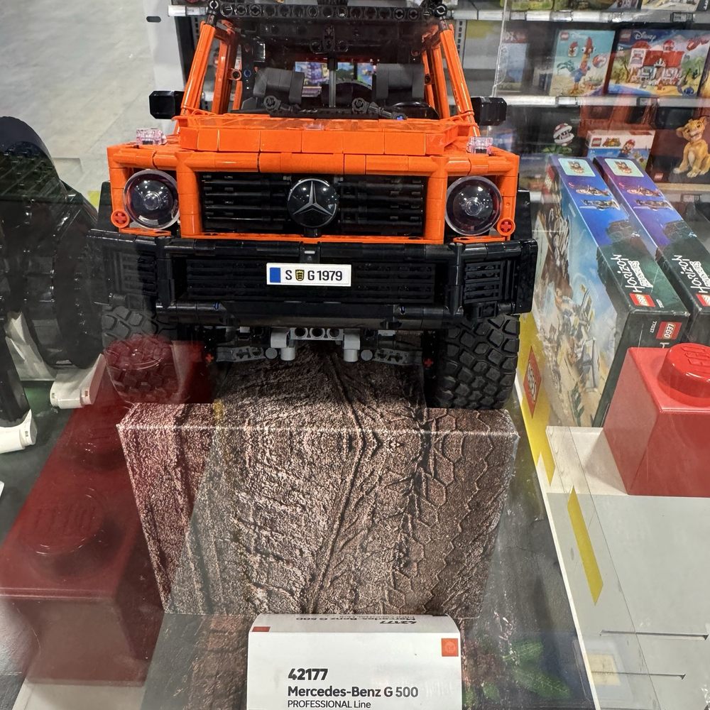 Cool Lego selection too. Cool Lego selection too.